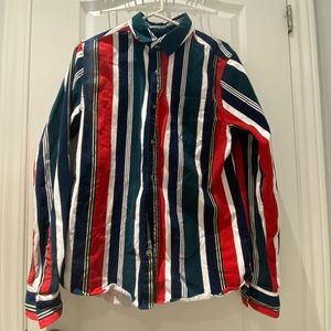 Men’s trendy button up